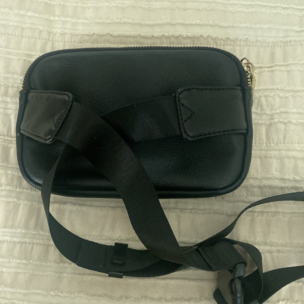 Pebbled Black Leather Crossbody Belt Bag - Picture 8 of 9